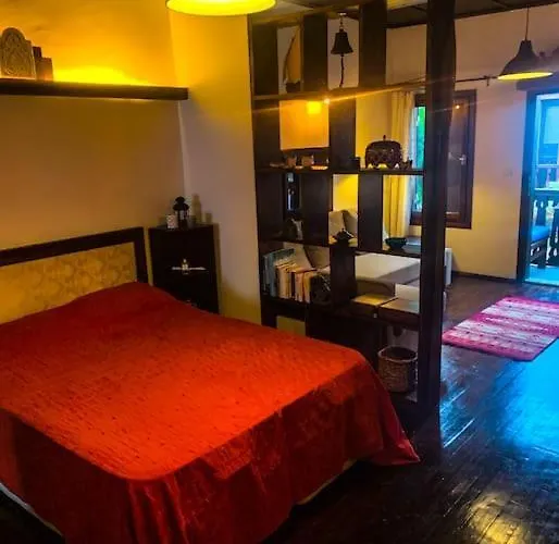 Uzun Carsi Mira Loft